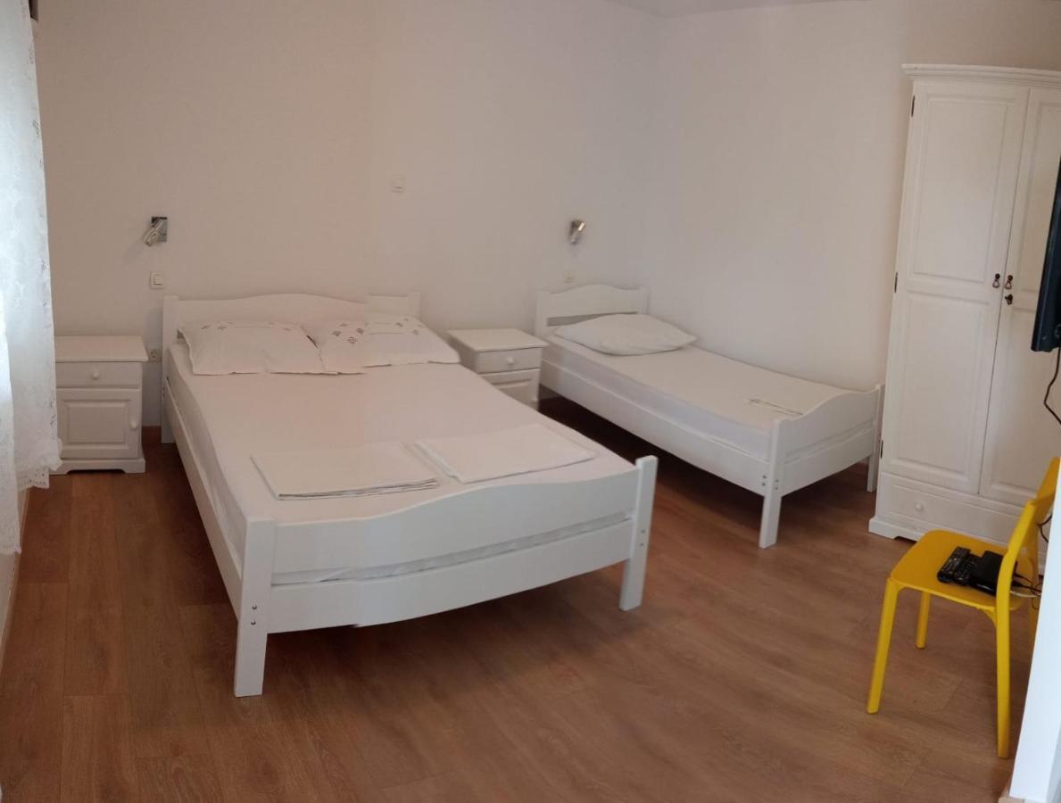 Apartmani Jure Peric Duce Exterior photo
